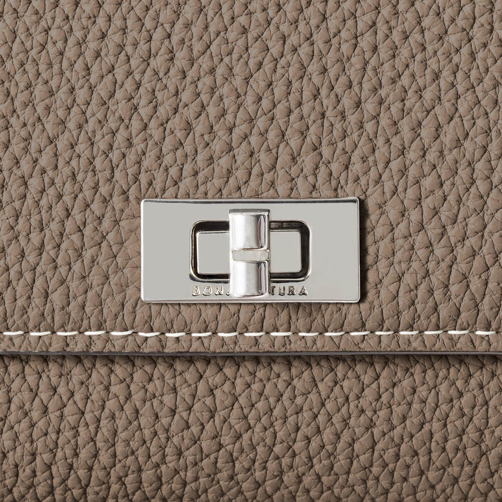 ベアトリーチェ ロング ウォレット シュリンクレザー