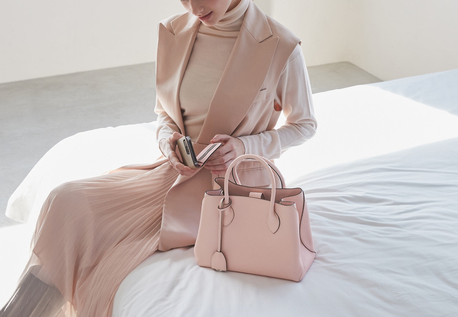 ミア トートバッグ (25 スモール シュリンク)